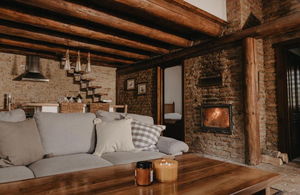 Honey Home Bistriţa Dış mekan fotoğraf